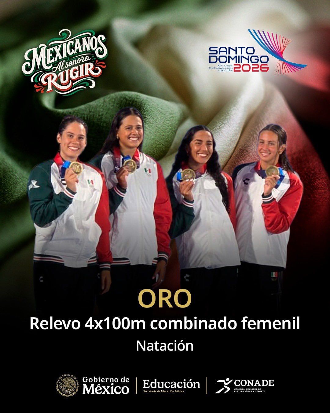 El equipo mexicano de natación femenil muestra sus medallas de oro tras ganar el relevo 4x100m combinado en los Juegos Centroamericanos y del Caribe Santo Domingo 2026. (X / CONADE )