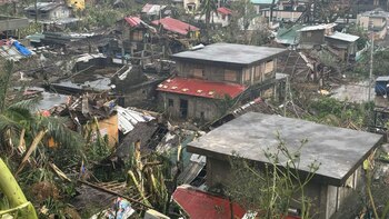 Destrucción, marejadas y evacuaciones masivas: