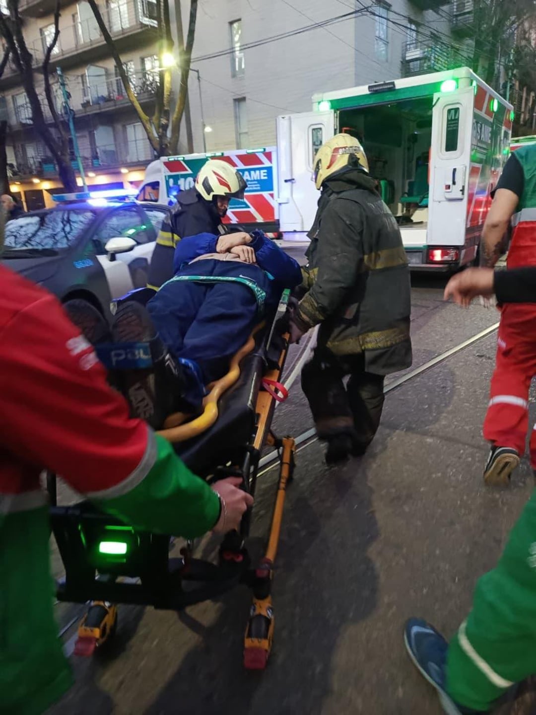 El SAME informó que los heridos por el choque del tren y el colectivo presentan politraumatismos sin criterios de gravedad