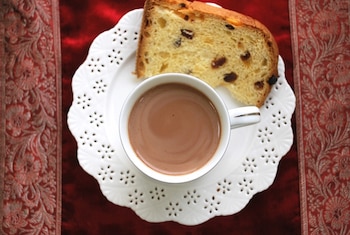 Algunos colocan cucharadas de ron