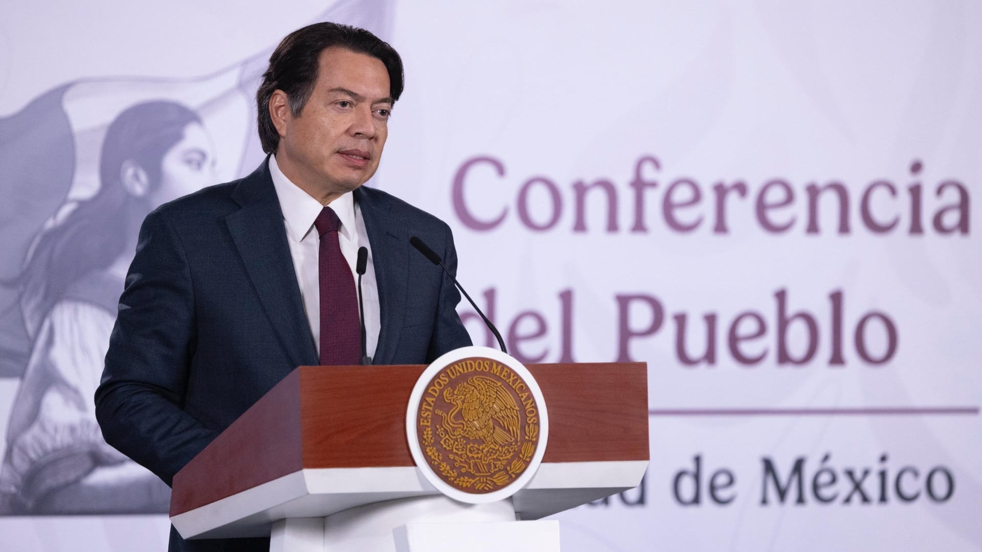 Mario Delgado anunció que se realizará una consulta en todas las escuelas para crear la iniciativa de reforma eduvcativa. | Presidencia