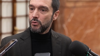 Bustinduy pide la dimisión de