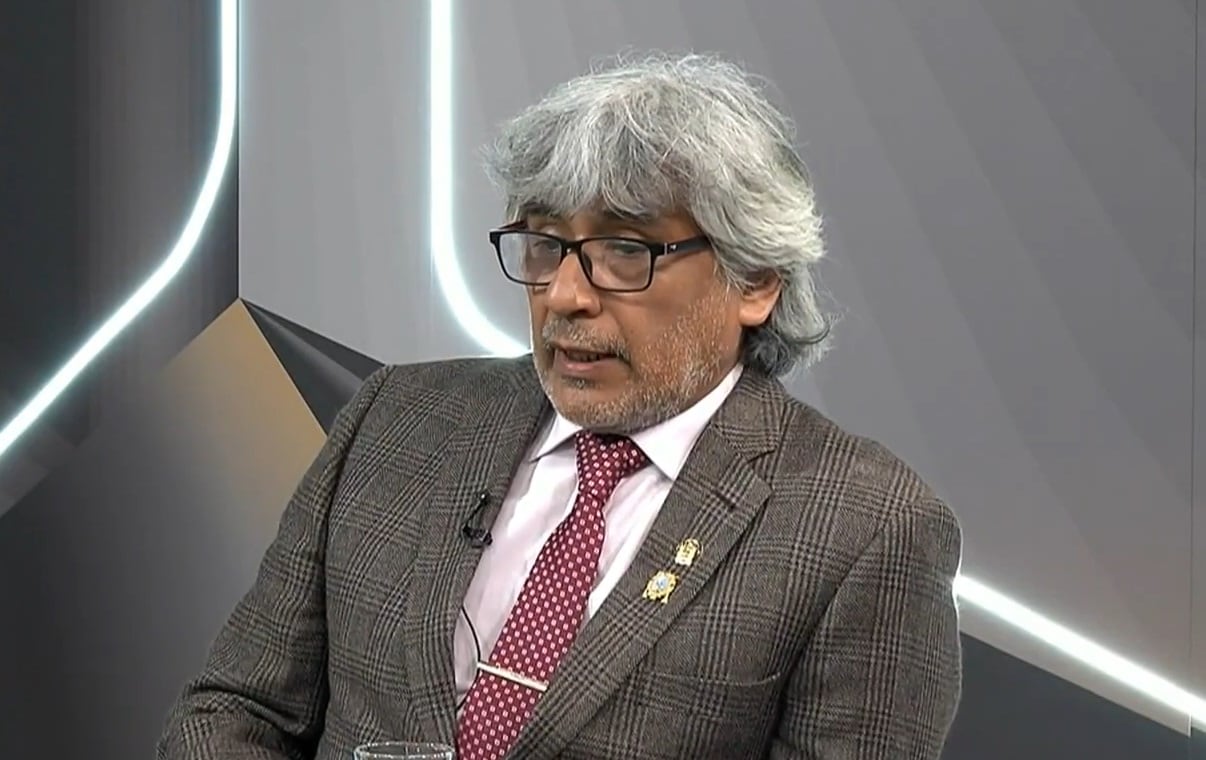 Jorge Gavidia anunció que renunciará a la militancia y a la bancada delPartido del Buen Gobierno en el Senado.