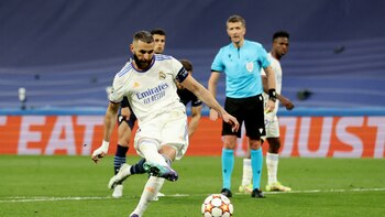 Karim Benzema marcó de penal