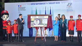 Presentan billete de Lotería Nacional por Bicentenario de relaciones diplomáticas entre México y Francia