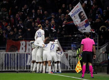El Lyon venció 1-0 a