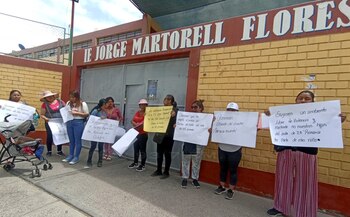 Apoderados del colegio Jorge Martorell