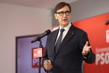 17/09/2026 El presidente de la Generalitat de Cataluña, Salvador Illa, durante una rueda de prensa tras una reunión, en la sede del PSOE de Extremadura, a 17 de septiembre de 2026, en Mérida, Badajoz, Extremadura (España).
POLITICA
Jorge Armestar - Europa Press