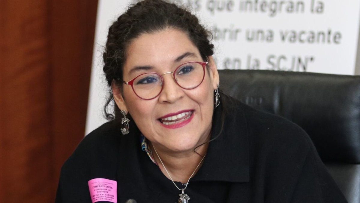 Con aplausos, agradecen a Lenia Batres por reforma judicial; así reaccionó: “Ganamos una gran batalla” | VIDEO