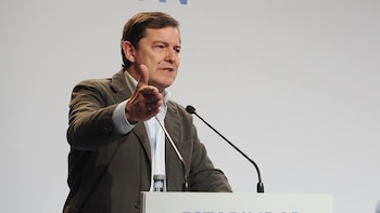 Mañueco pide que se convoquen