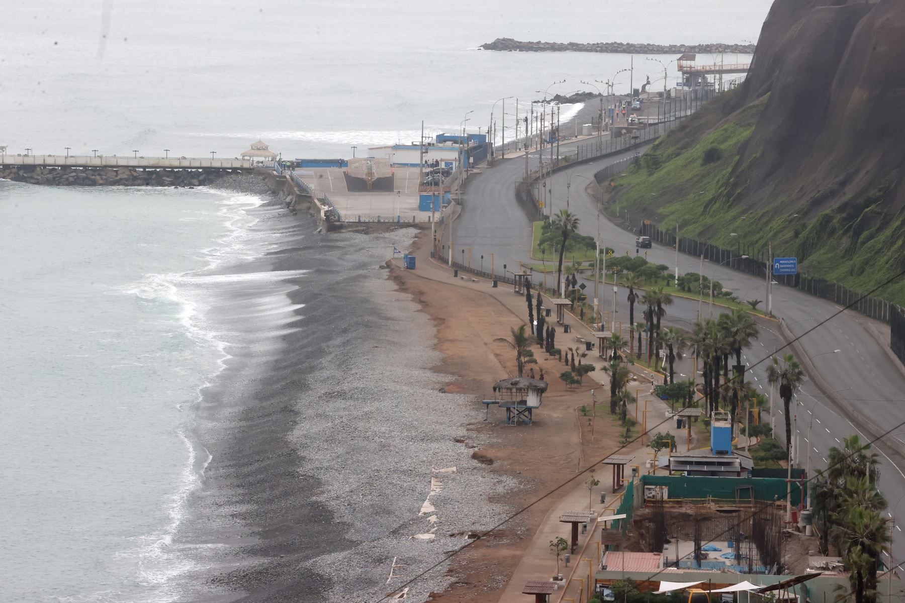 De acuerdo con el reporte actualizado sobre el tiempo, las ráfagas de viento se harán presentes principalmente por la tarde. (Andina)