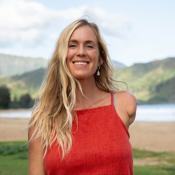 Bethany Hamilton practicando para un torneo