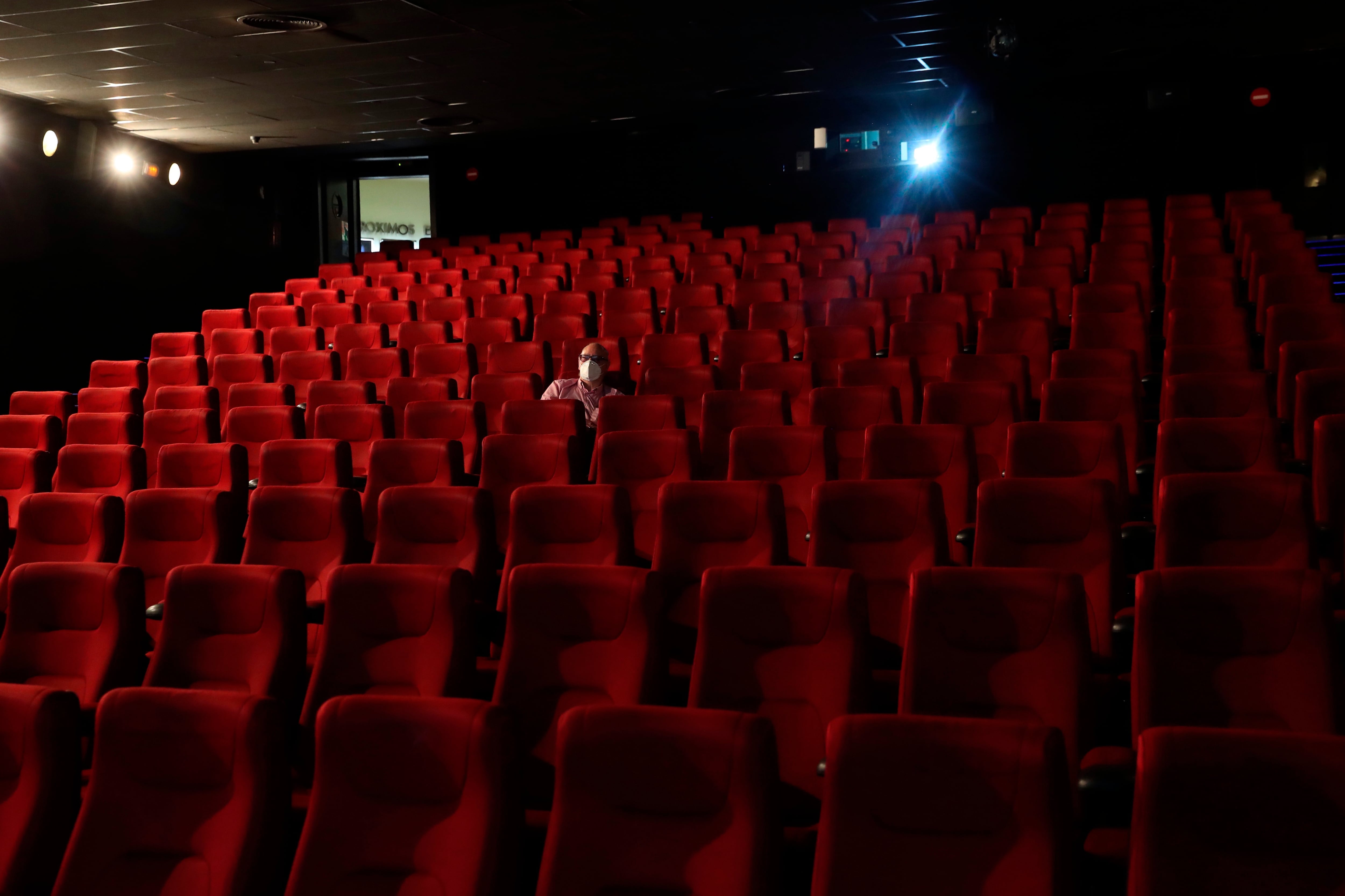 La noche que Buenos Aires miró cine por primera vez: el asombro de un Presidente y la carrera porteña por parecerse a París