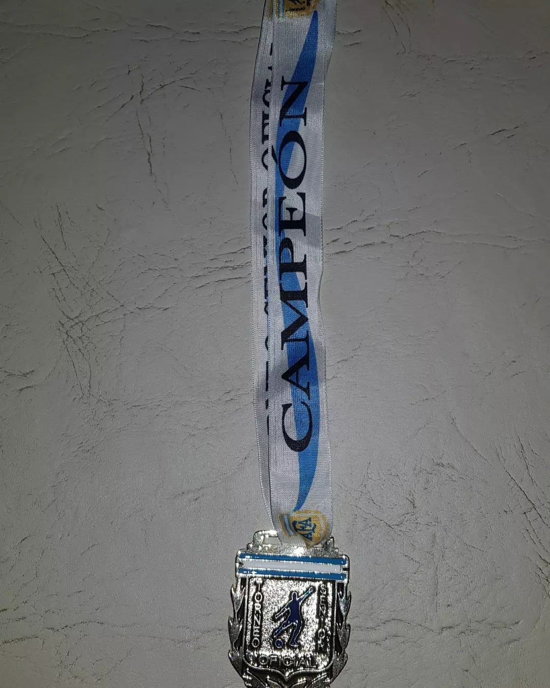 La medalla de campeón de Facundo Imboden
