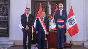 Perfil de Amadeo Flores, nuevo ministro de Defensa que reemplaza a Carlos Díaz tras crisis por compra de aviones F-16