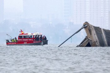 Los seis obreros desaparecidos son