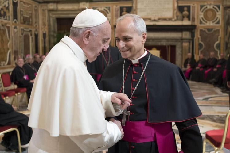 PETA pide al papa que honre el legado de Pío V y Francisco para erradicar la tauromaquía