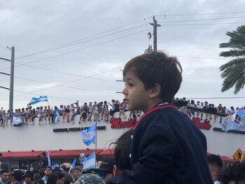 Centenares de argentinos —y sus