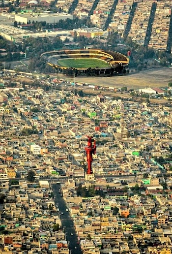 El Estadio Neza 86 se prepara para su reactivación como punto de encuentro cultural y deportivo en la zona oriente del Valle de México antes del Mundial 2026. (Crédito especial: X/ @MXESTADIOS)