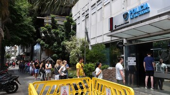 La fila de personas que