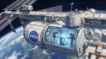 Ilustración de la Estación Espacial Internacional con paneles solares y el logo de la NASA en un módulo. Dos astronautas manipulan un dispositivo con luz azul en su interior, con la Tierra al fondo.