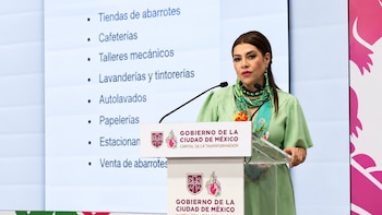 Clara Brugada reprocha agresión contra policías durante desalojo de motocicletas en Centro Histórico, los reporta estables