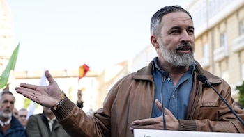 Abascal defiende las palabras de Milei al llamar "dictador" a Sánchez: "Puente llamó drogadicto al presidente argentino"
