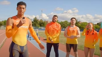 El atleta Dani Castilla, junto