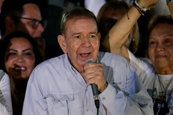 El líder antichavista permanece en la clandestinidad desde el 30 de julio, luego de denunciar el fraude electoral en las elecciones presidenciales del 28 de julio, donde el Consejo Nacional Electoral (CNE) proclamó a Maduro como ganador sin mostrar prueba alguna (REUTERS/Leonardo Fernandez Viloria)