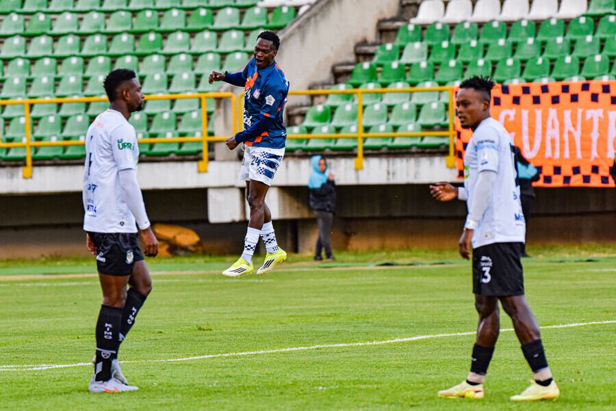 El cuadro Ajedrezado goleó a Jaguares y tomó un respiro en la tabla del descenso - crédito Mcgiver Barón / Colprensa