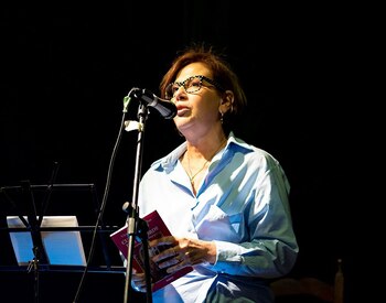 La autora reconstruye cada segundo