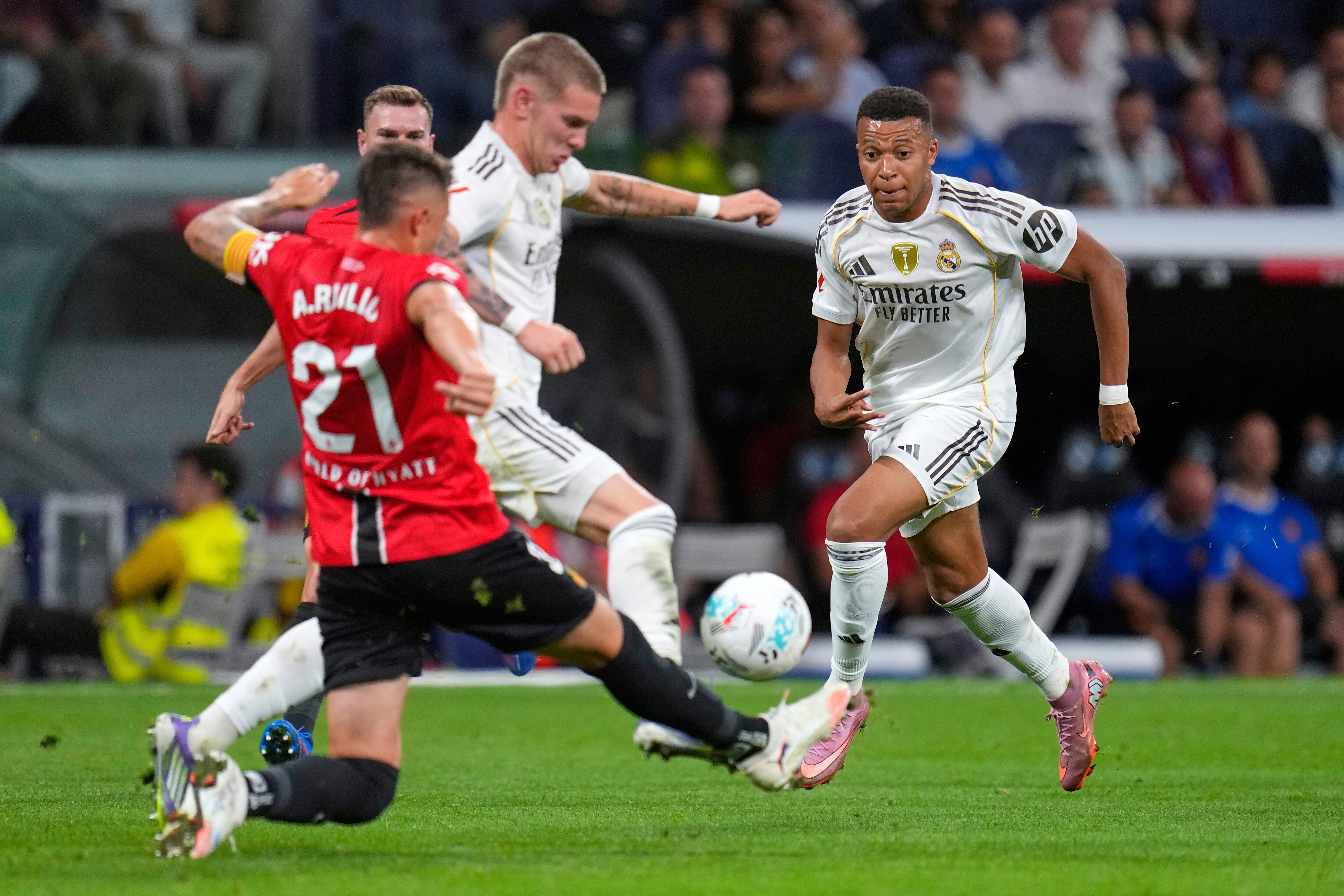 Mastantuono ya suma dos titularidades en Real Madrid (Foto: AP Photo/Manu Fernandez)