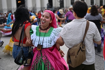 Una tarde de danza y cultura en el Centro Histórico de San Salvador