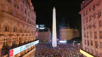 Festejos Argentina Inglaterra en el Mundial 2026 - Obelisco - Drone