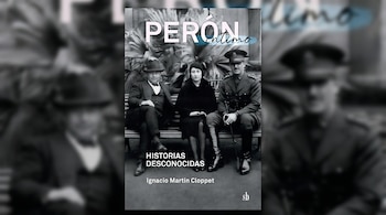 Portada del libro 'Perón Íntimo' centrada, con una fotografía en blanco y negro de dos hombres y una mujer sentados en un banco, y fondo desenfocado.