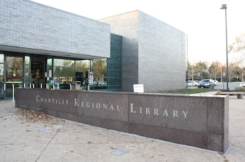 La Chantilly Regional Library apuesta