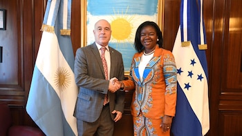 Honduras y Argentina refuerzan cooperación parlamentaria en encuentro bilateral
