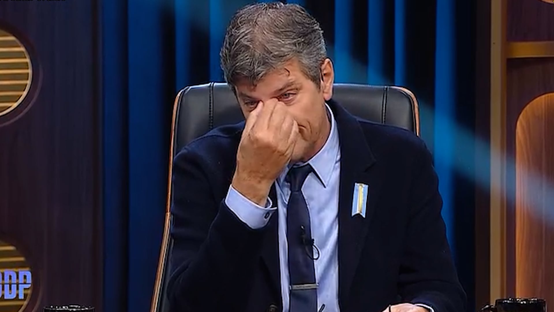 La emotividad invadió el estudio cuando la lectura de la carta reveló la profunda huella emocional de la guerra de Malvinas