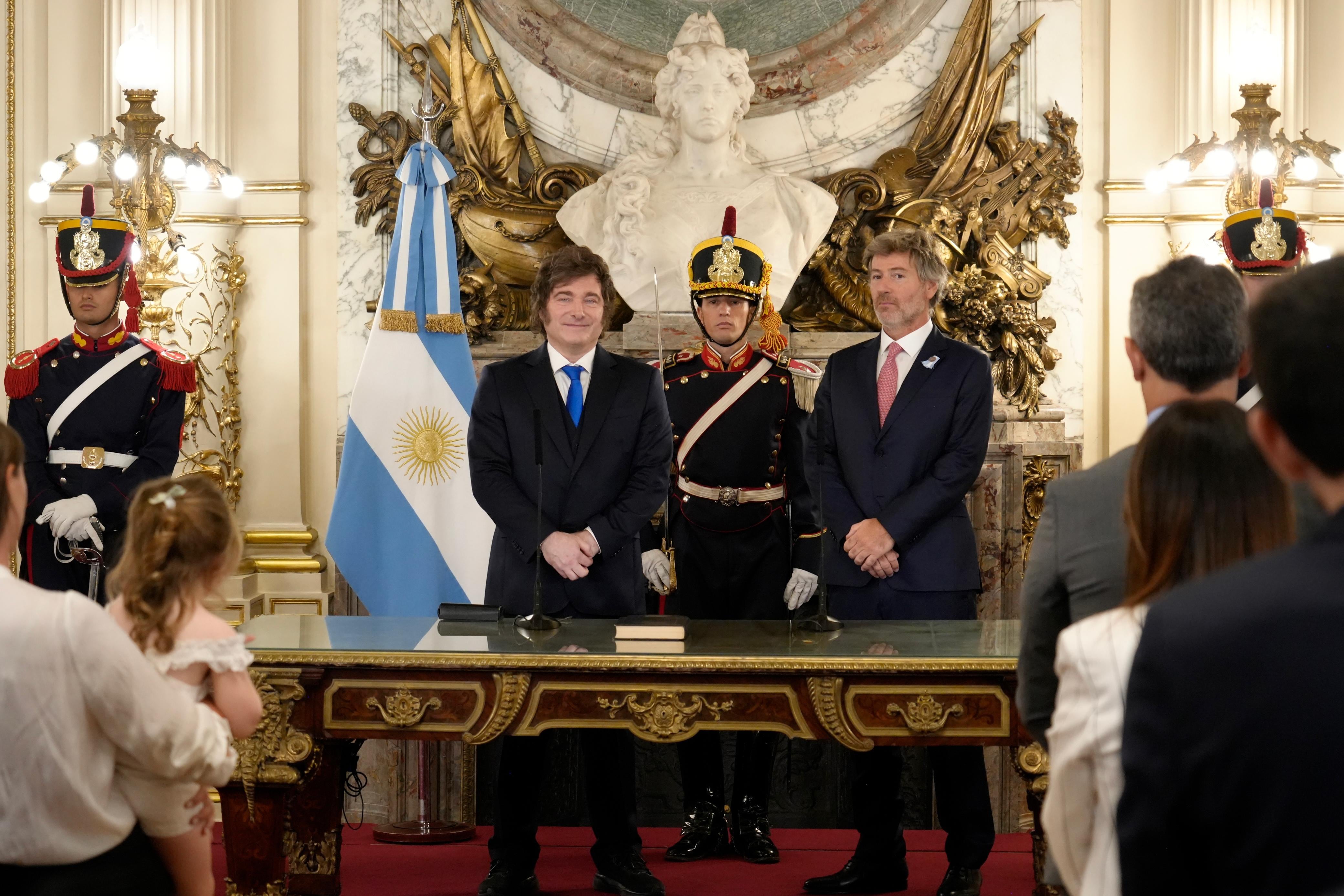 La reforma de la selección de jueces fue firmada por el presidente Milei y el ministro Juan Bautista Mahiques