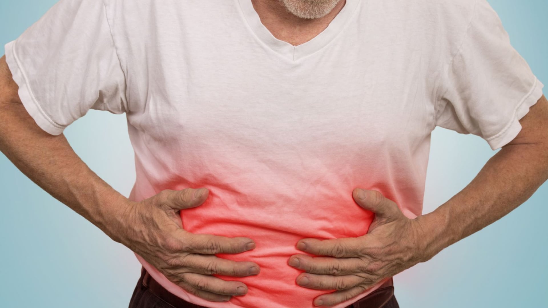 Mantener hábitos saludables y consultar al médico ante síntomas digestivos son fundamentales para proteger la salud del estómago (Freepik)