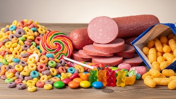 Frenan la prohibición de comprar “comida chatarra” con cupones de alimentos SNAP en cinco estados