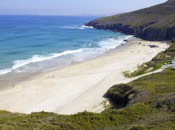 Playa de Combouzas, Galicia (Turismo