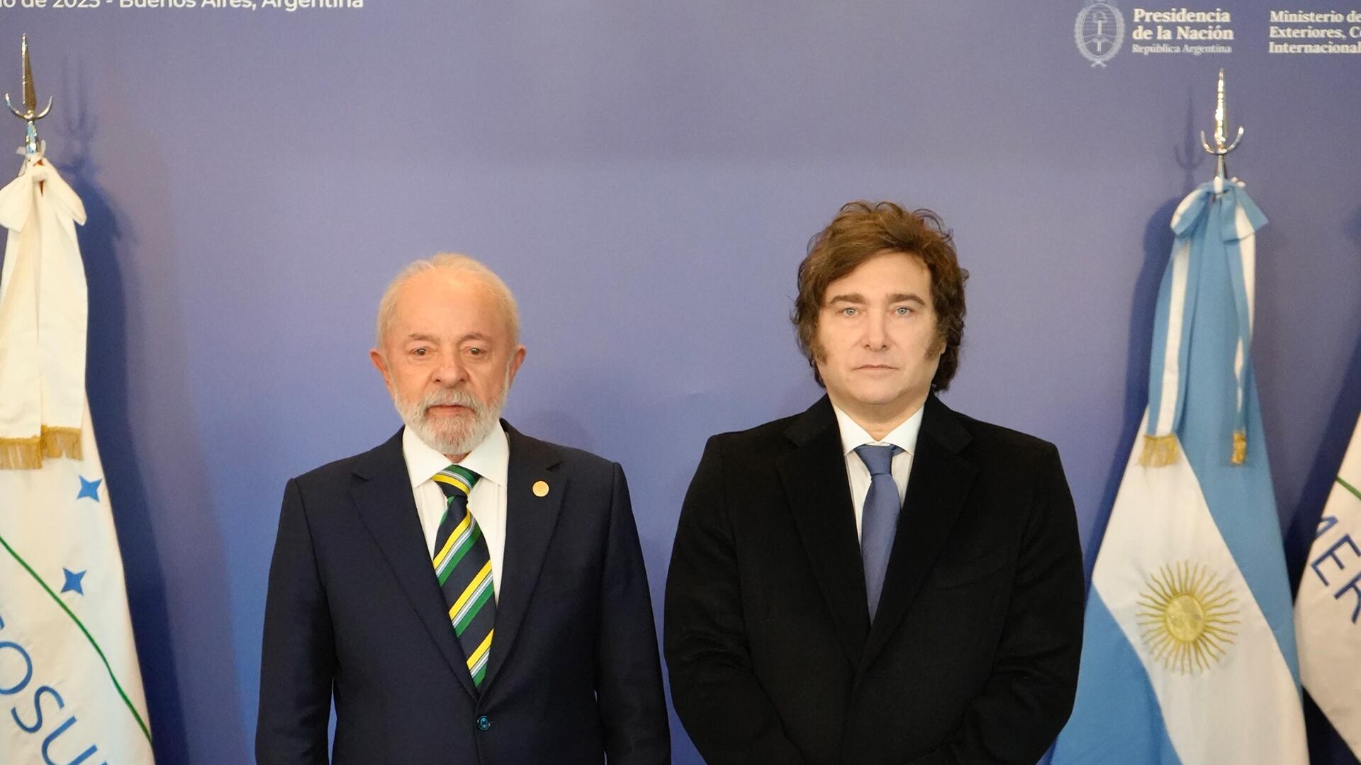 Lula y Milei, en la última cumbre del Mercosur, en Buenos Aires. Recientemente, la Argentina obtuvo del bloque un listado de 50 excepciones al arancel externo común