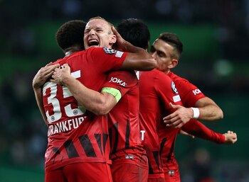 Rafael Borré avanza a los