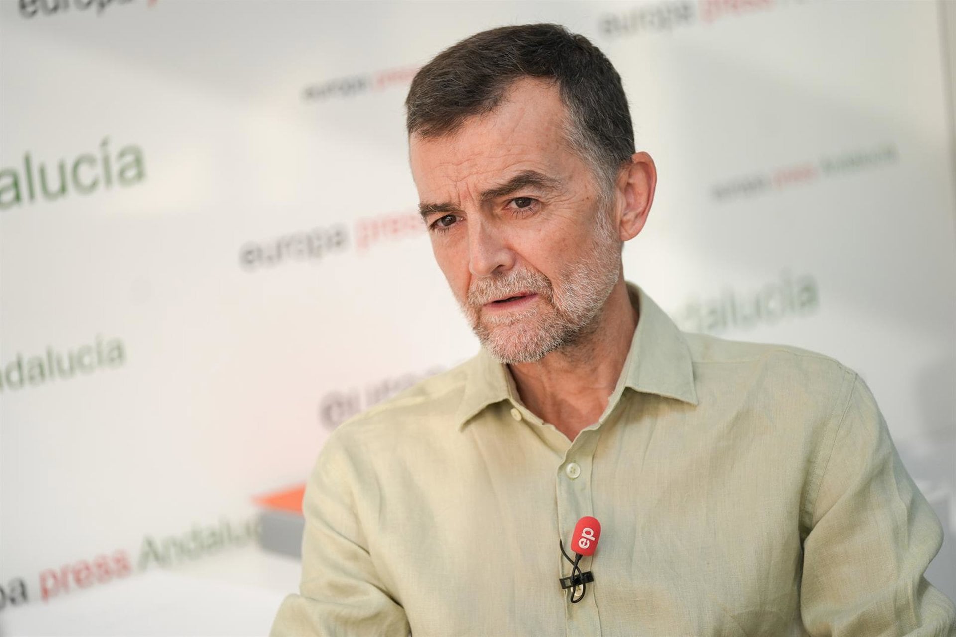 IU respalda a Ada Colau como candidata del Frente Amplio