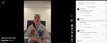 Captura de pantalla de un video de TikTok donde una mujer habla frente a la cámara junto a una sección lateral de comentarios
