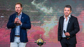 El presidente Jorge Brito junto