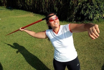 Alexandra Villarán compitió en lanzamiento