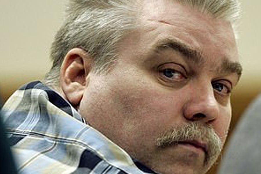 Las pericias balísticas vincularon una bala con restos de sangre de Teresa Halbach al rifle incautado en el garaje de Steven Avery (AP)