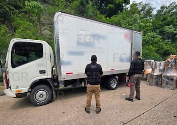 Sentencian a hombre que llevaba más de 900 kilos de marihuana en un camión de mudanzas